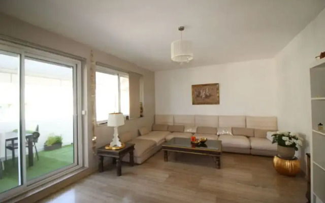 Nice Booking - Fleurs Terrasse Parking