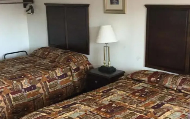 Country Hearth Inn & Suites - Delmar