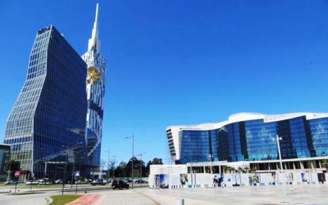 Batumi Center 3 Rooms City Side