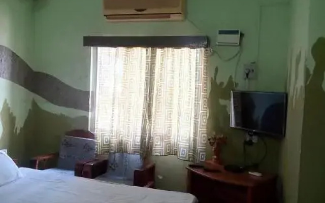 Hotel Rajadeepam