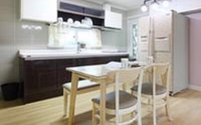 Gyeongpo Lacvert Pension