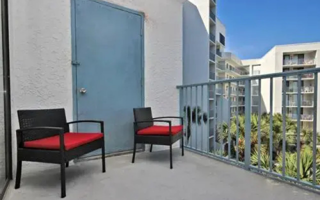 Gulf Shores Surf & Racquet 406C