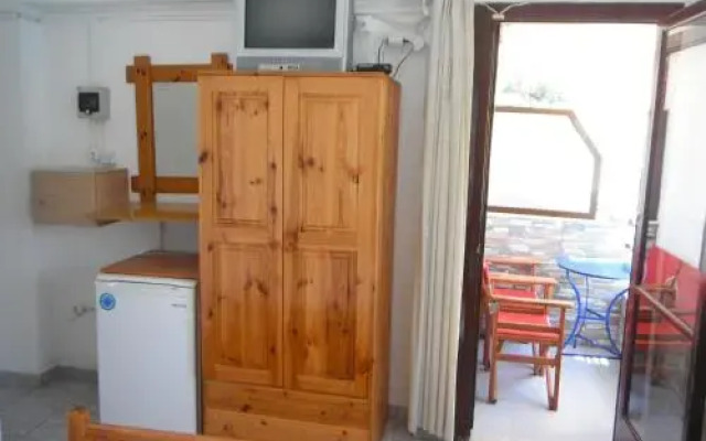 Orfeas Rooms