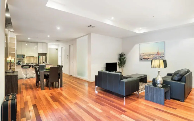 Sanctuary Apartments - Collins St CBD