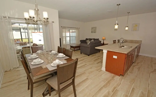 1586SW-Champion's Retreat