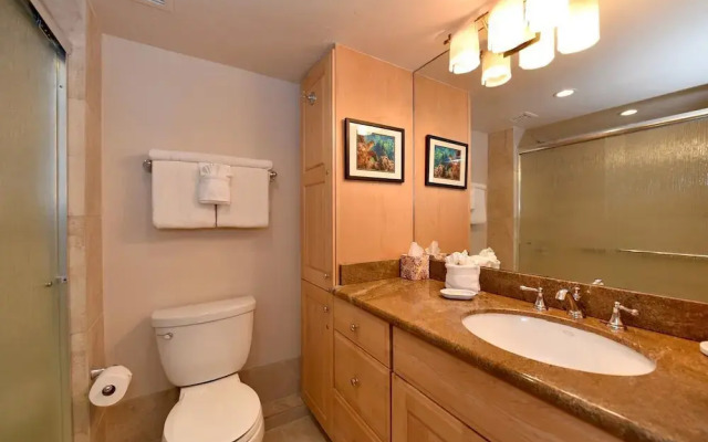 Kahana Reef 103 by RedAwning