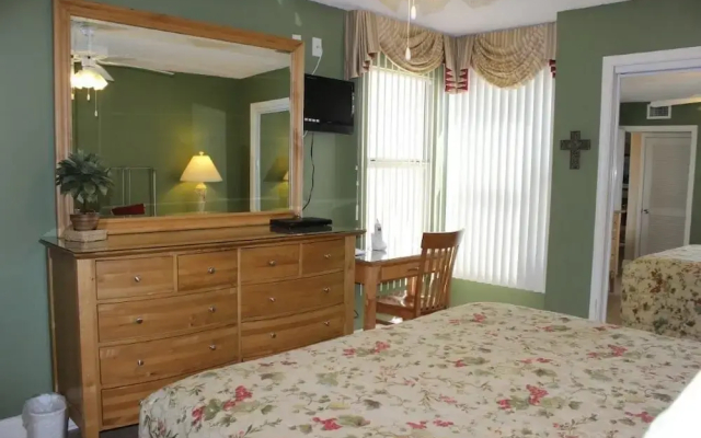 Island Echos Condo 1E Okaloosa Island