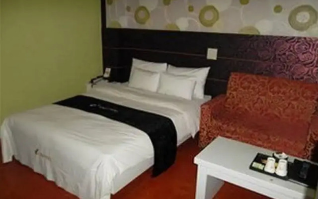 I Hotel