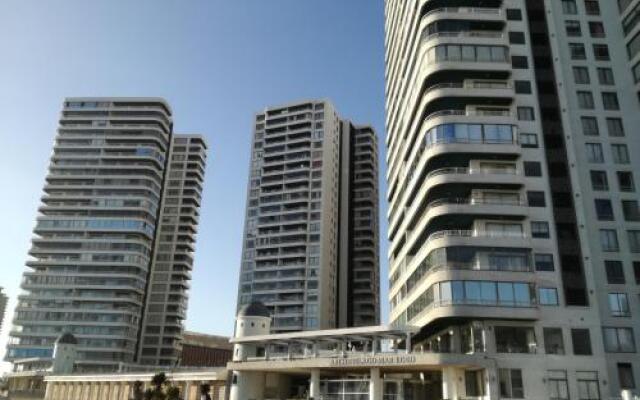 Condominio Mar Egeo, frente a la playa