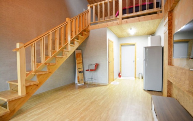 Gangneung Pine & Cinnamon Tree Pension