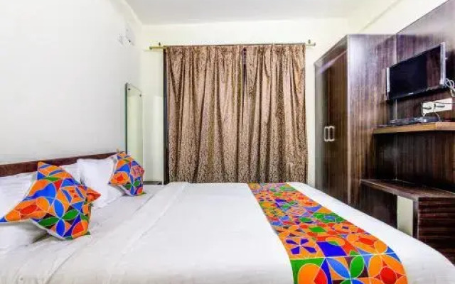 FabHotel Grand Savoury Fandhook