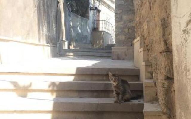 Old City Apartment 3 near Banu Cafe