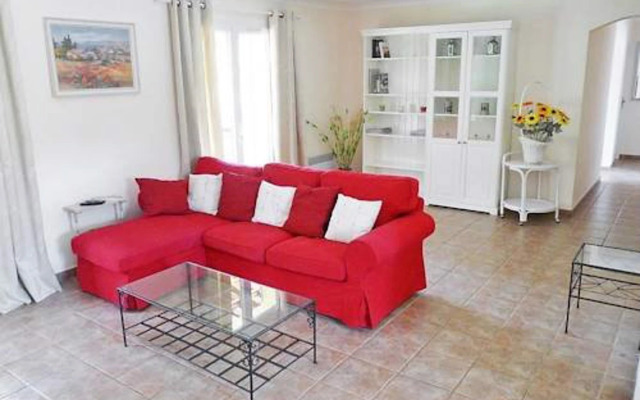 Holiday Home (LOG160)