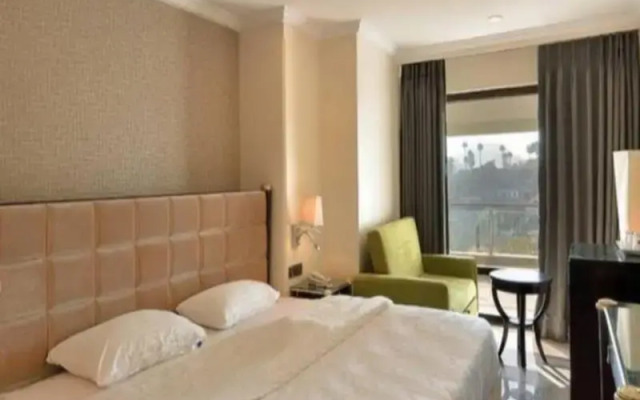 Aranya Hill Resort