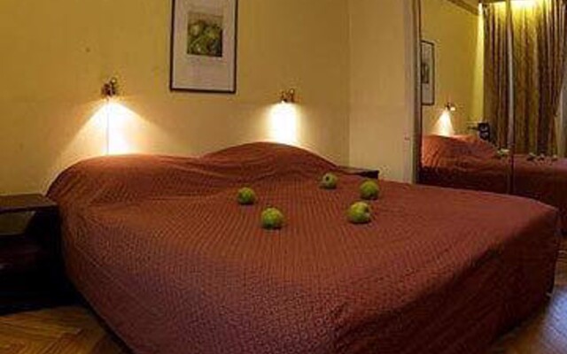 Green Apple Hostel