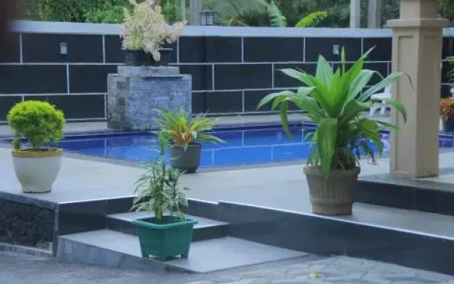 Lakmini Luxury Lodge