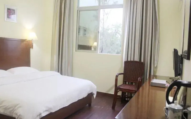 Xingyi Hotel