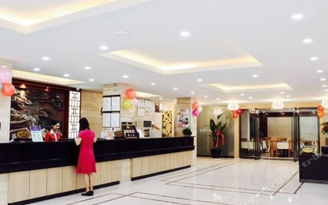 Super 8 Hotel Xiamen Train Station Holiday Mall Branch