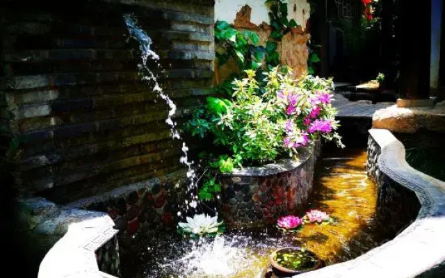 Lijiang Shuhe Hido Space Creative Inn