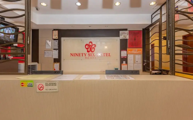 Hotel Ninety Six Taman Mutiara