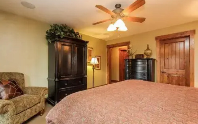 Discovery Chalet 164