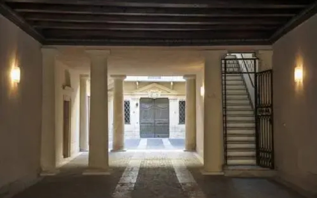 Veronetta Apartment