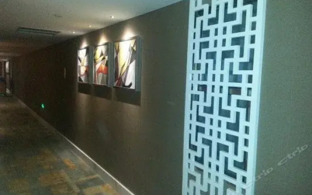 Huangcheng Holiday Hotel