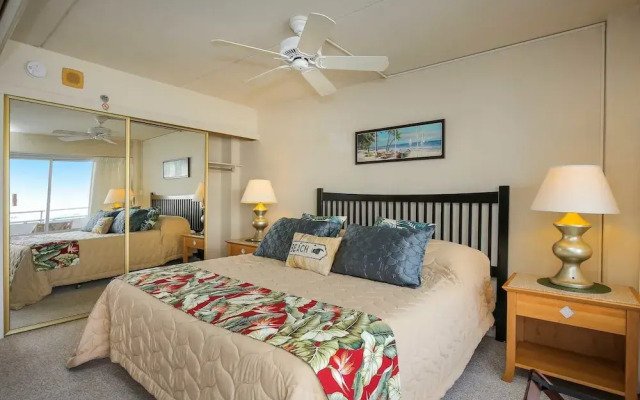 Ilikai 1437 - Studio Condo