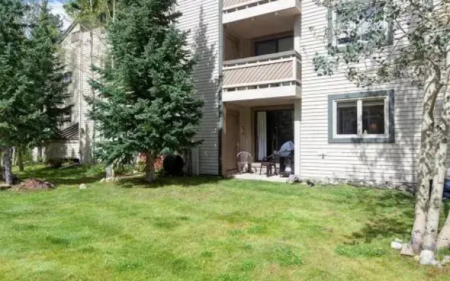 1001 Grandview C14 Condo