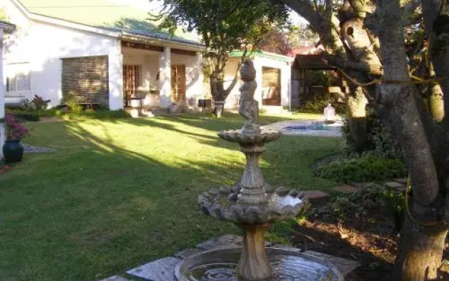 Falconcrest Self-catering Cottages and B&B