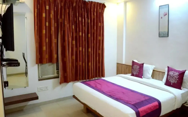 OYO Rooms Sambhaji Nagar Near Thermax Pimpri