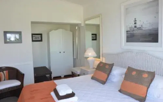 5th House Guest House and B&B
