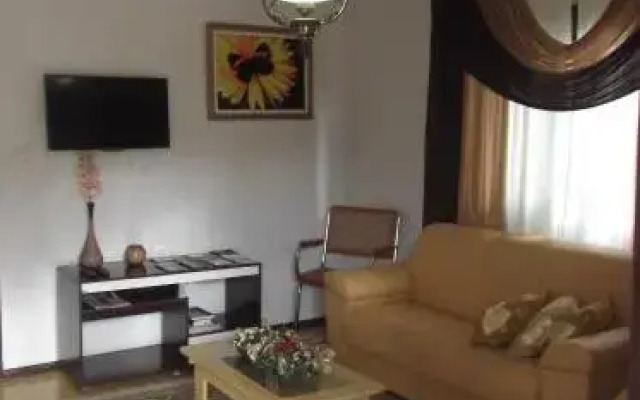 Hospedagem Tia Erondina