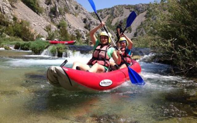 Micanovi Dvori Mobile Home Village Zrmanja