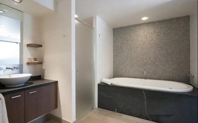Sea Temple Palm Cove Apartment 213
