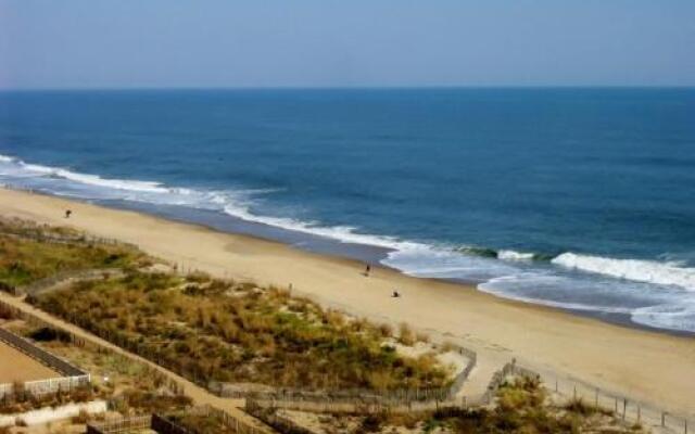 Atlantis 807 - 2 Br Condo