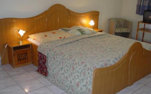 Sissi Pension Vonyarcvashegy Balaton