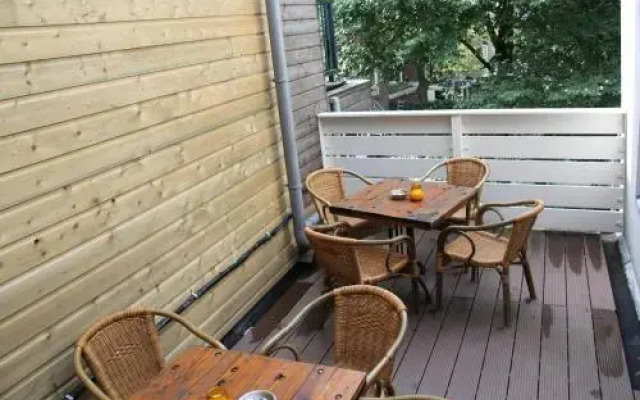 Coco's Outback Apartments