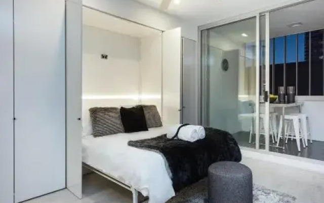 Chic 2 Bed With Views Darlinghurst Tt407