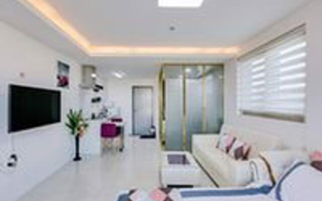 Gangneung Gyeongpo Sea&view Pension