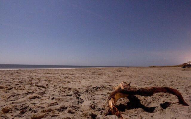 DeSoto Beach Terrace