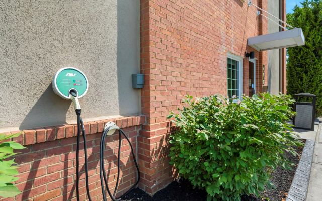 Best Western Hilliard Inn & Suites