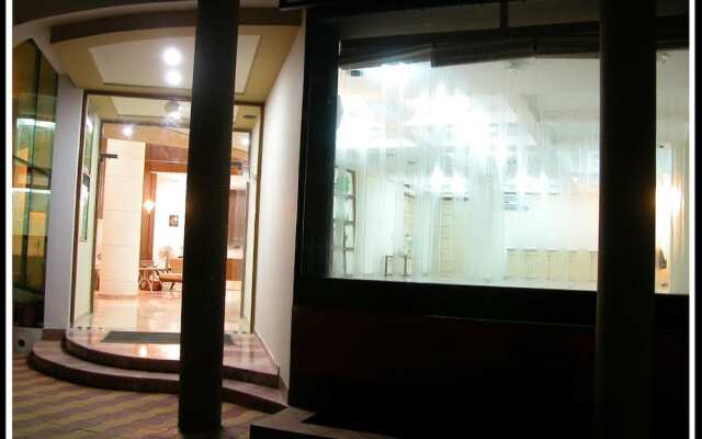 Hotel Gokul