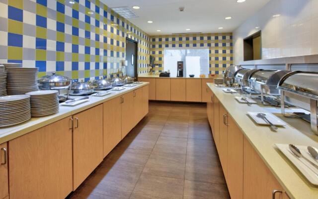 Holiday Inn DFW South by IHG