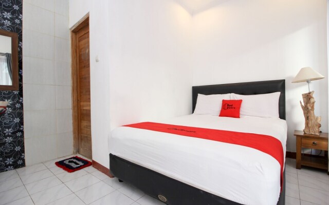RedDoorz Plus @ Prawirotaman 3