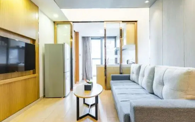 D House International Service Apartment