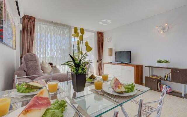 307 Bright Apartment, Sea View, WiFi, Air Conditioning