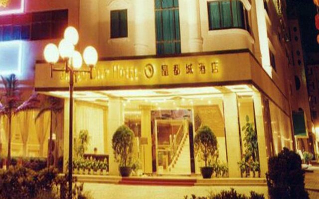 GreenTree Alliance Guangdong Shenzhen Pinghu Avenue Jingdu Town Hotel