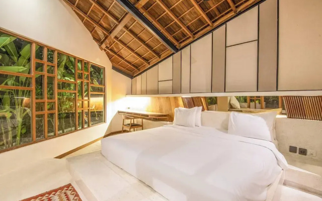 Stylish 2-br Villa With Pool, 800m Canggu Beach