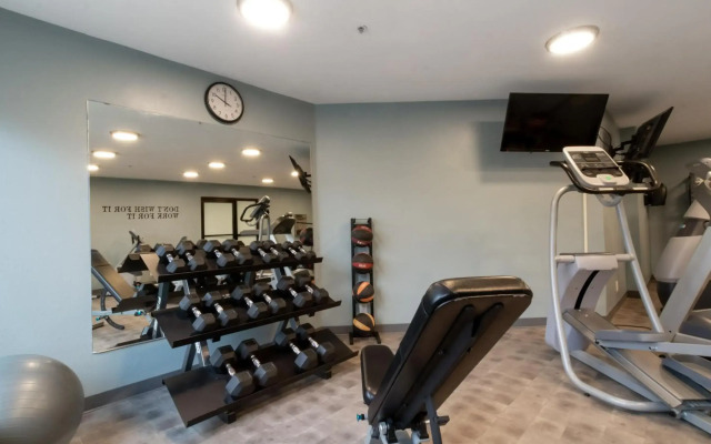 Oxford Suites Portland - Jantzen Beach